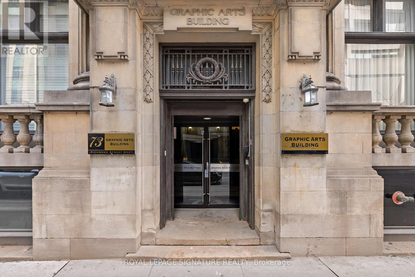 #303 73 RICHMOND STREET W - 2