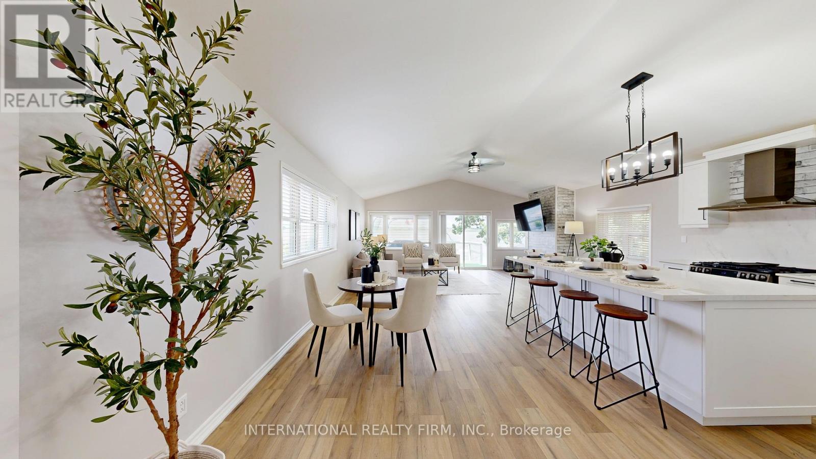 356 PLATTEN BOULEVARD - 10
