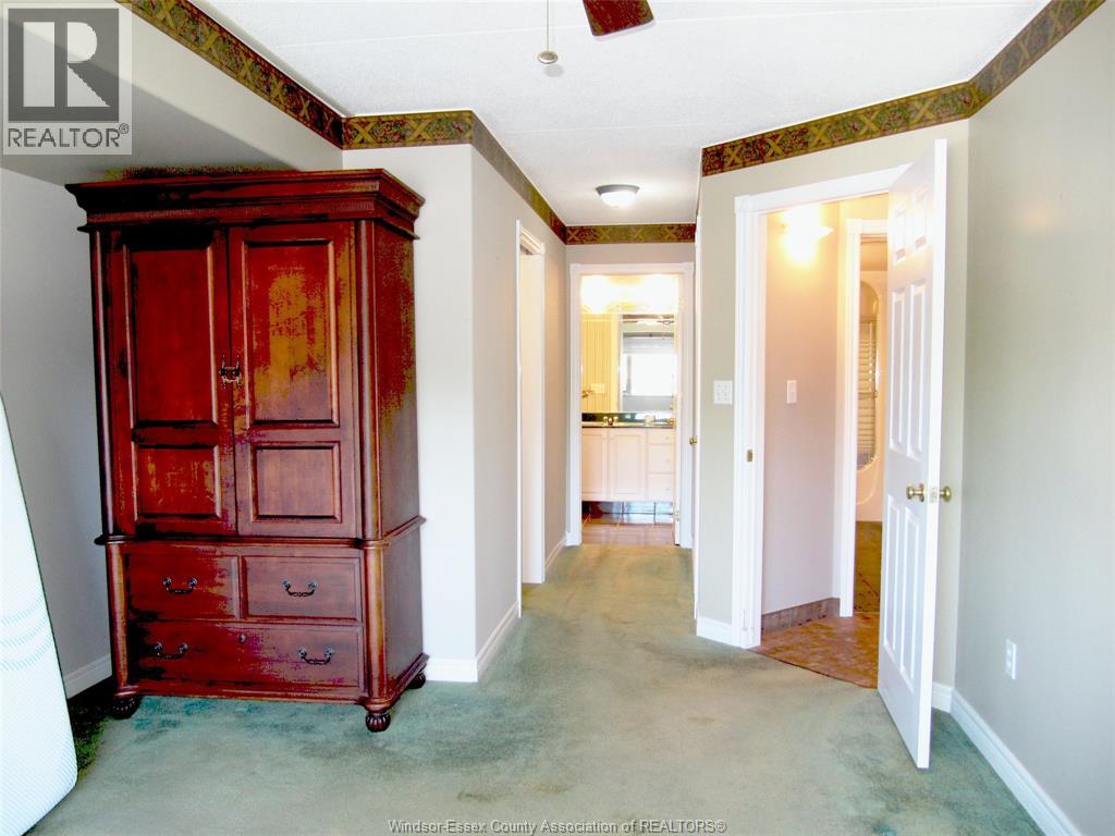 #213 310 VILLAGE GROVE DRIVE - 11