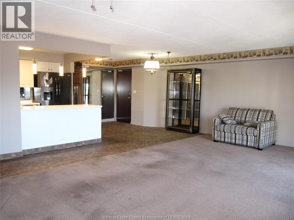 #213 310 VILLAGE GROVE DRIVE - Image 5