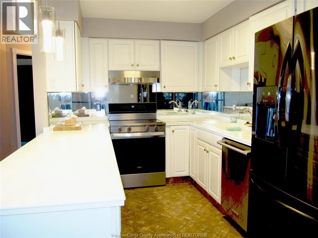 #213 310 VILLAGE GROVE DRIVE - Image 6