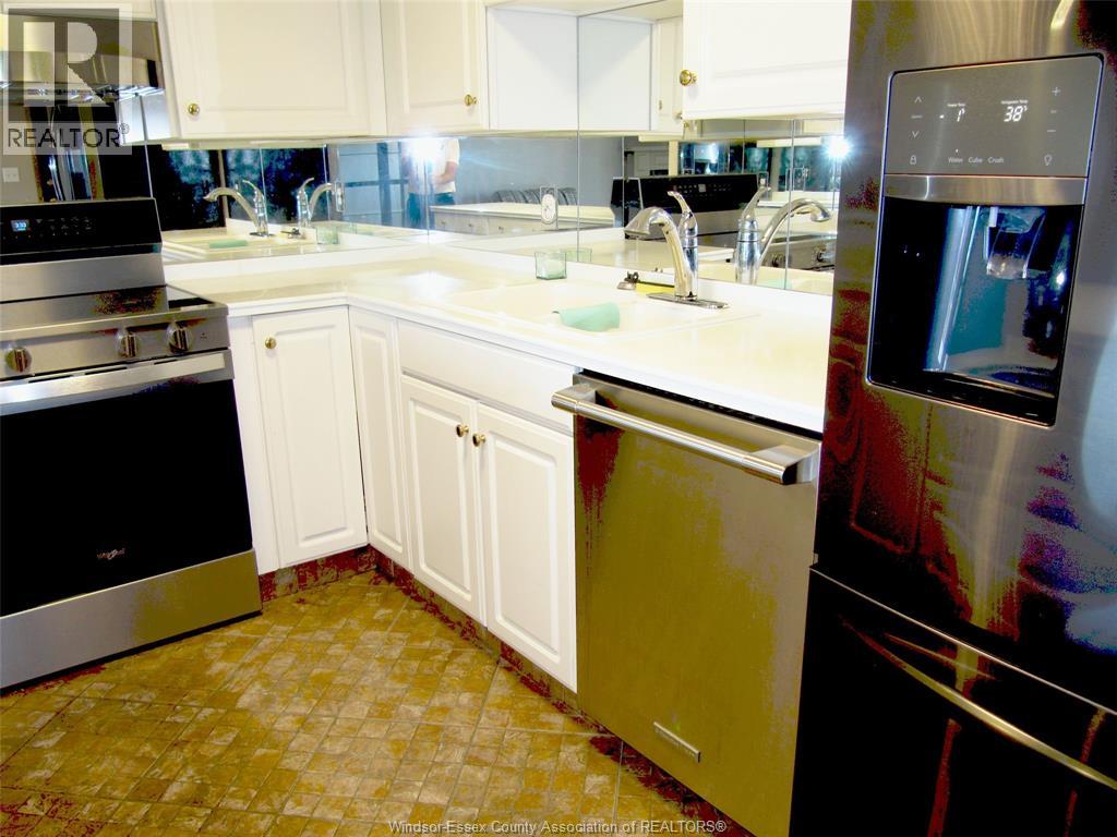 #213 310 VILLAGE GROVE DRIVE - 8