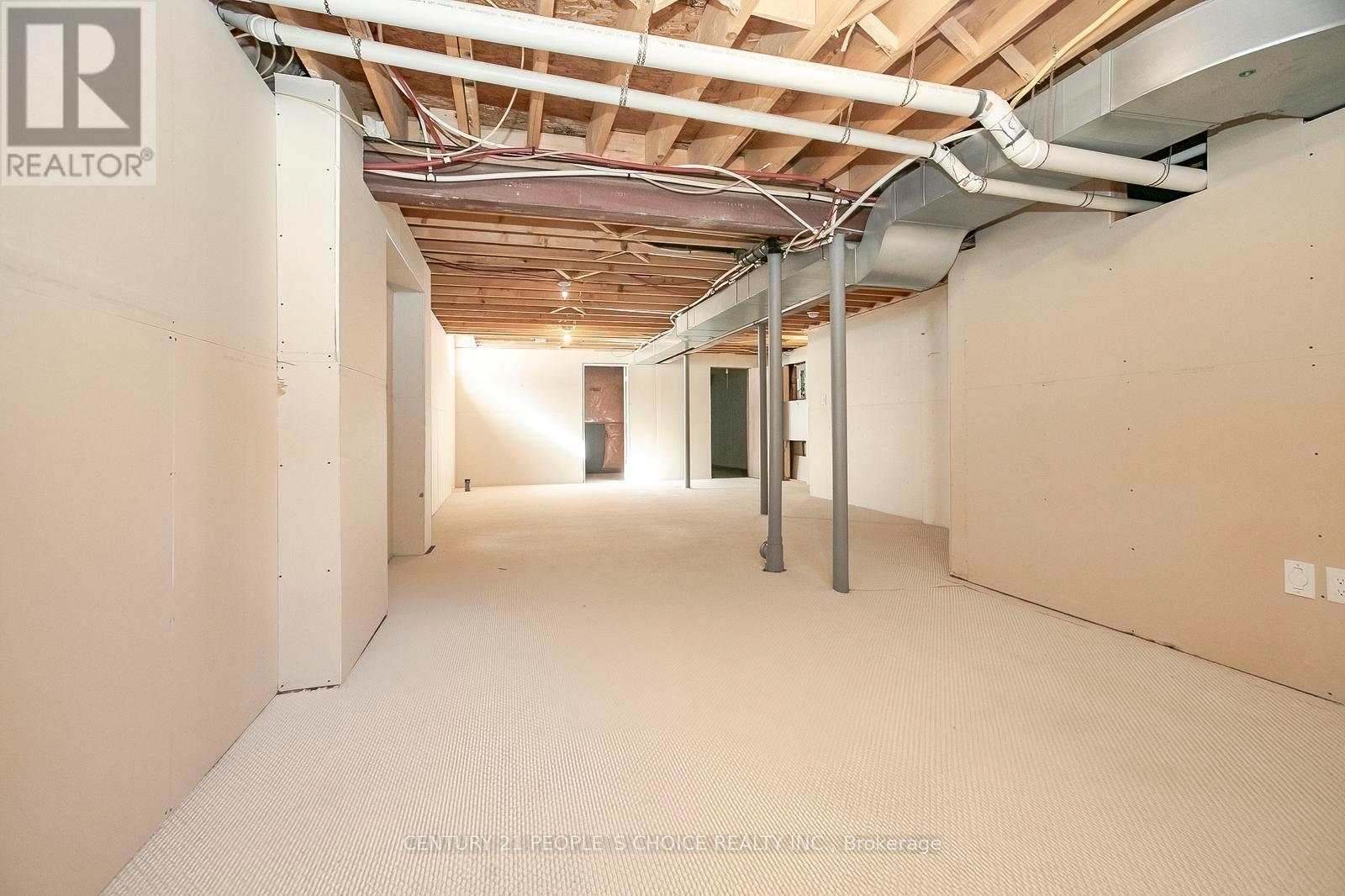 35 MORLAND CRESCENT - 43