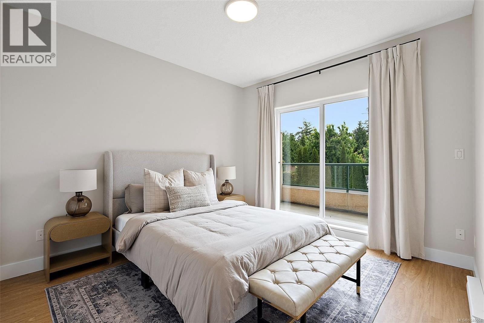 #13 2235 Harbour Rd - 14