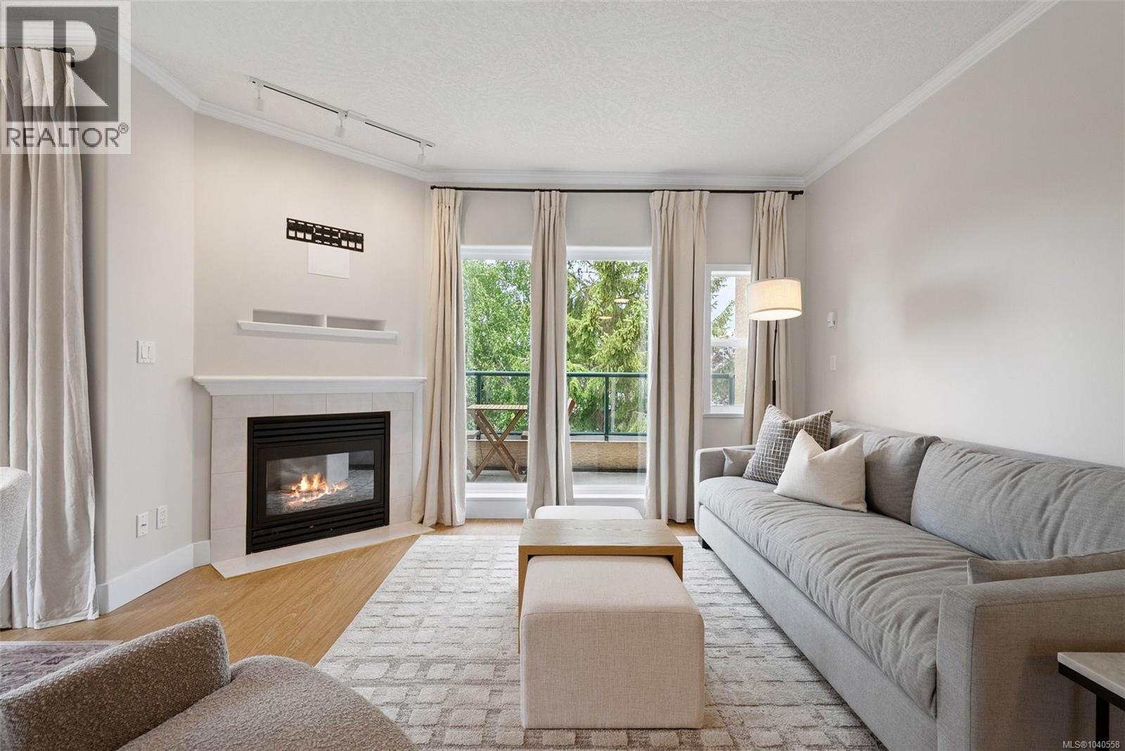#13 2235 Harbour Rd - 7