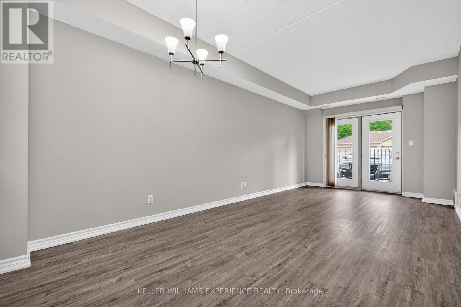 #UNIT 111 486 LACLIE STREET - 11