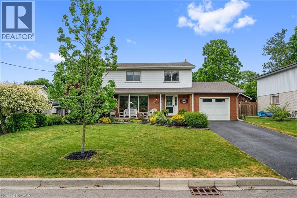 4-bedroom home for sale at 39 HOLDEN Avenue, Simcoe ON · photo 1 of 43