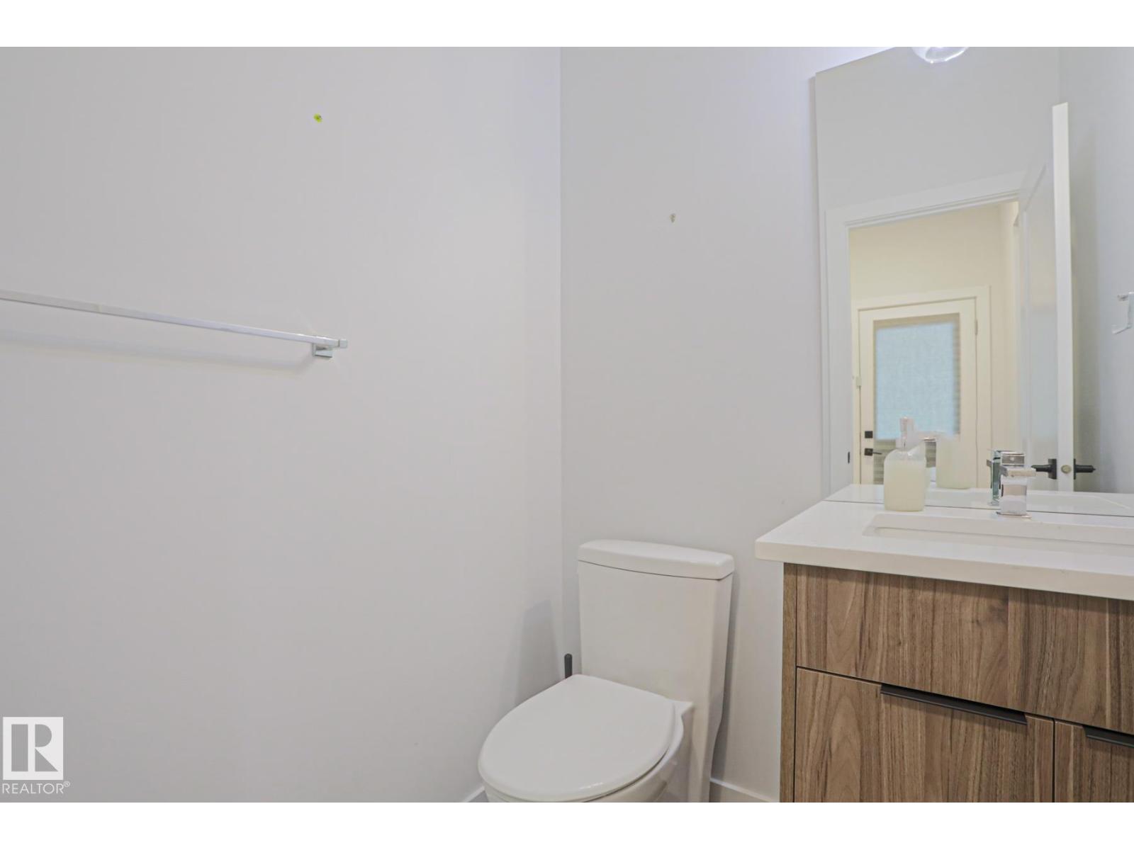 10628 81 ST NW NW - 19