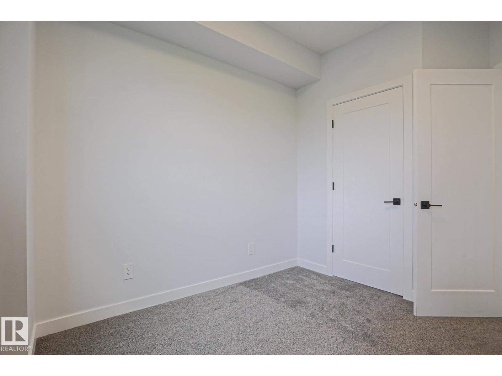 10628 81 ST NW NW - 32