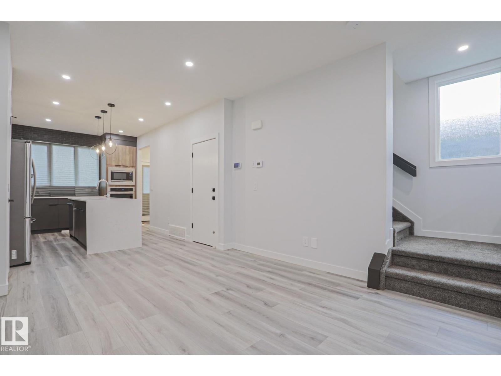 10628 81 ST NW NW - 10