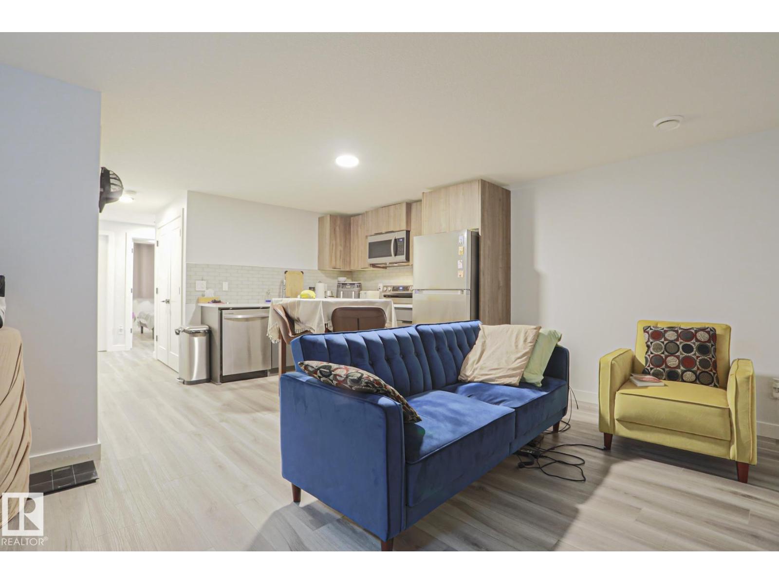 10628 81 ST NW NW - 45
