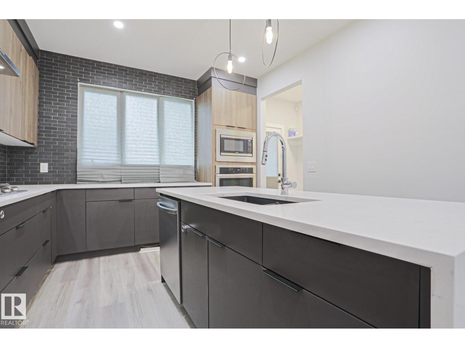 10628 81 ST NW NW - 17