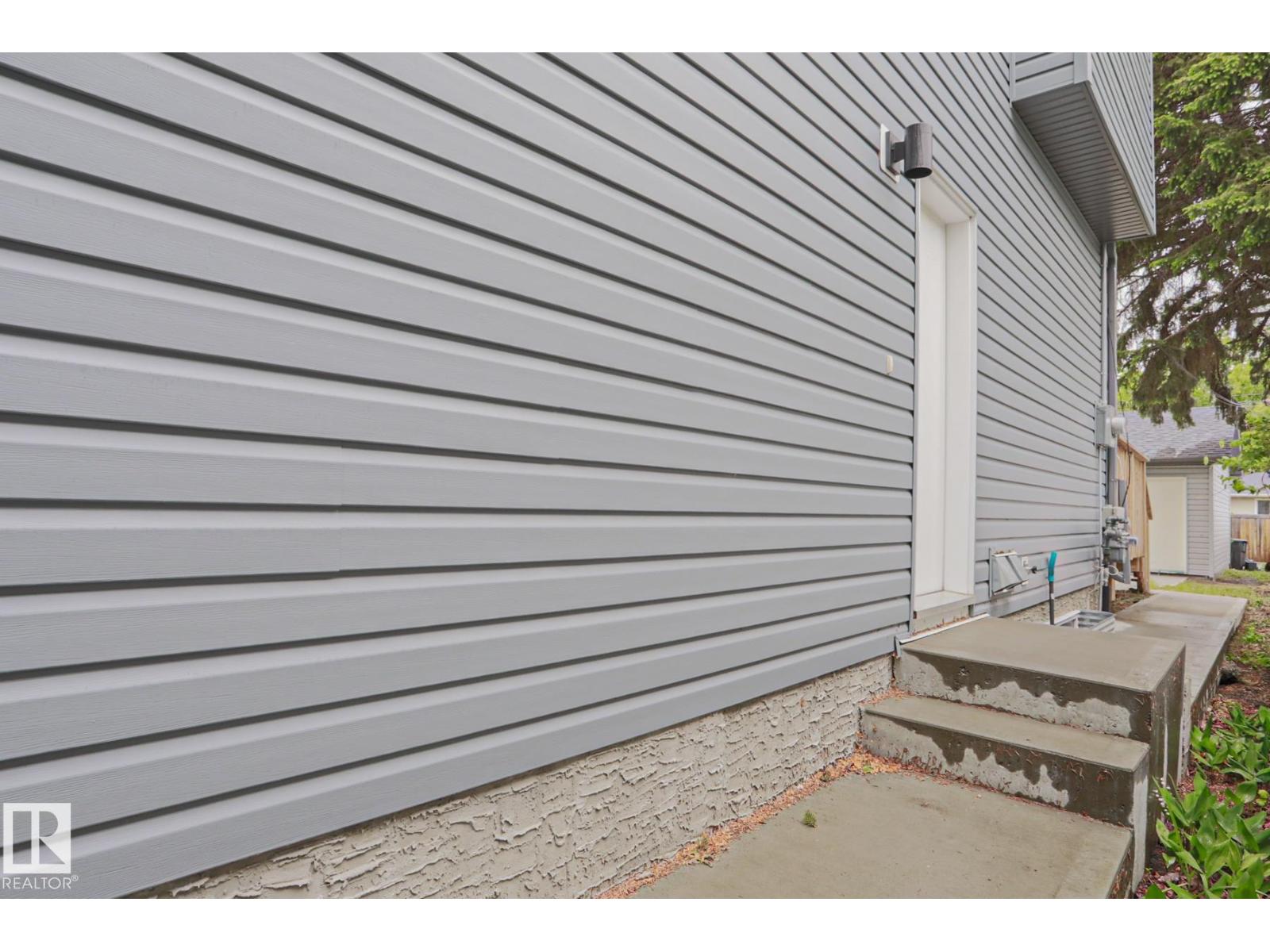 10628 81 ST NW NW - 42