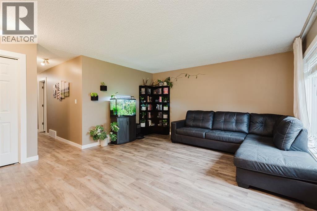 7206 Patterson Drive - photo 2