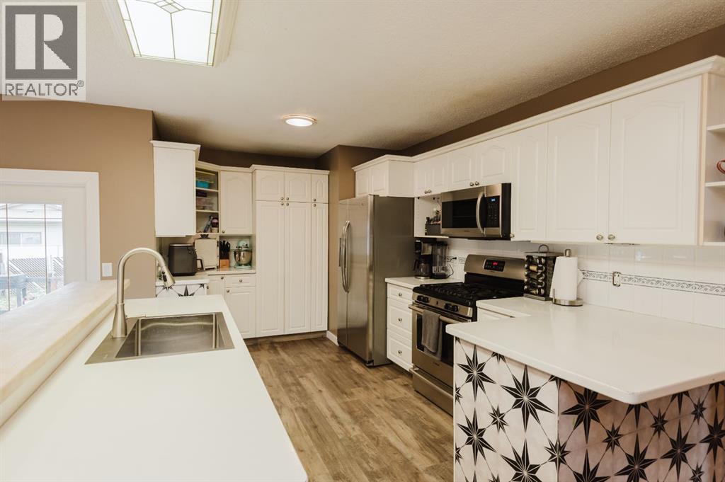 7206 Patterson Drive - photo 5