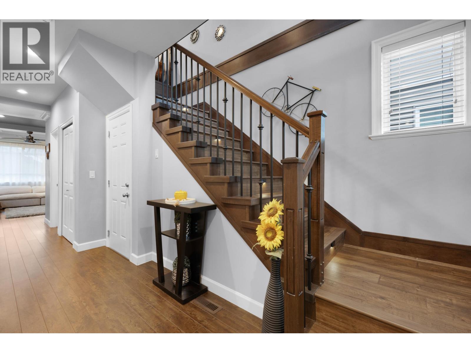 23942 DEWDNEY TRUNK ROAD, Maple Ridge
