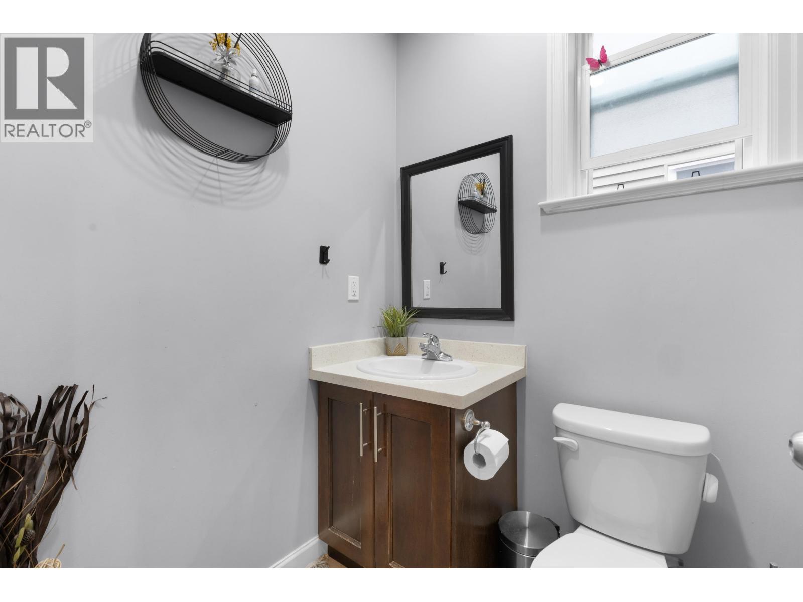 23942 DEWDNEY TRUNK ROAD, Maple Ridge