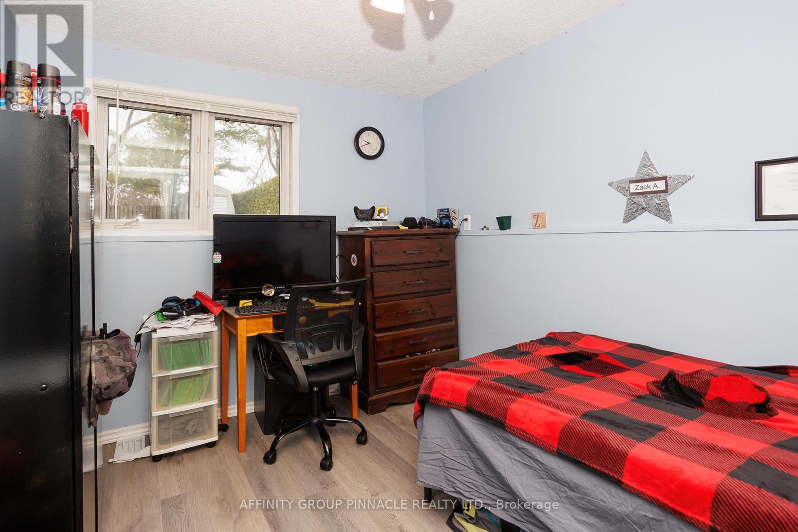 7 HAWK STREET - 24