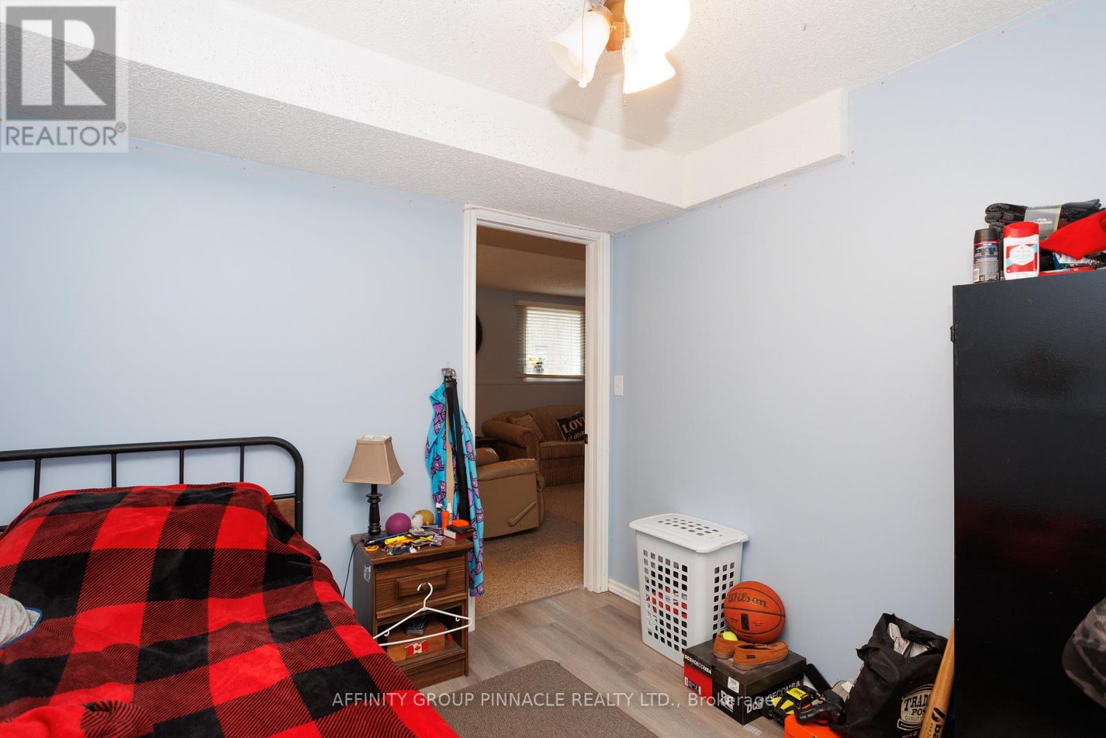 7 HAWK STREET - 25
