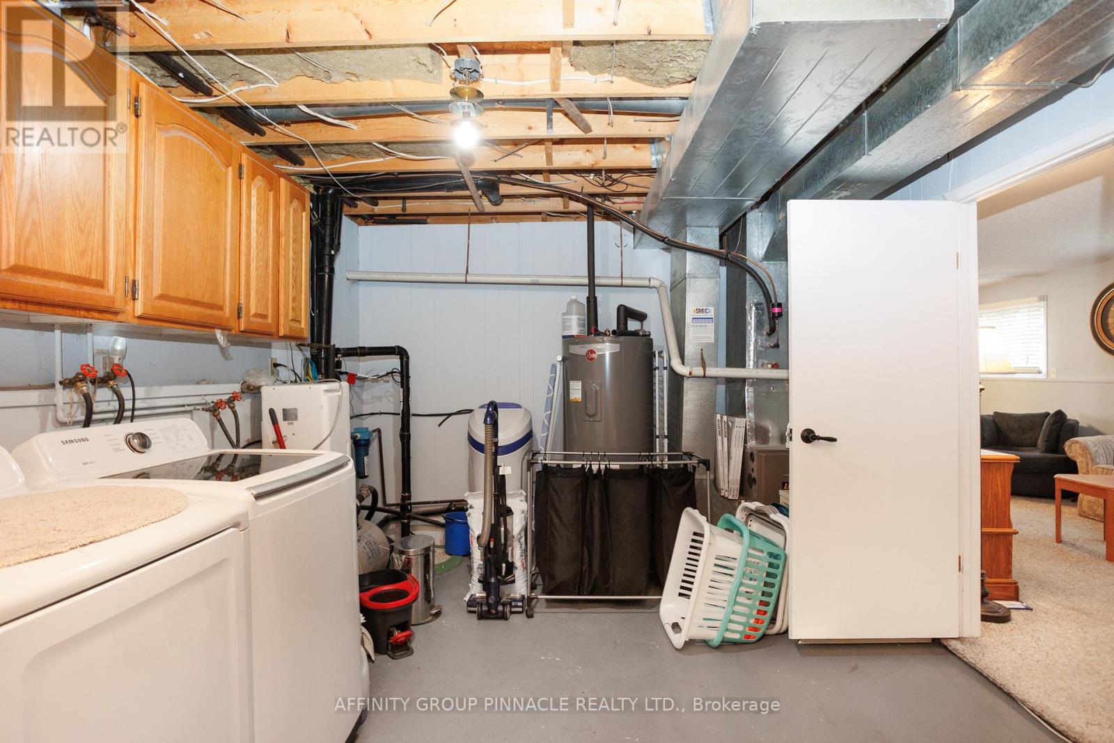 7 HAWK STREET - 27