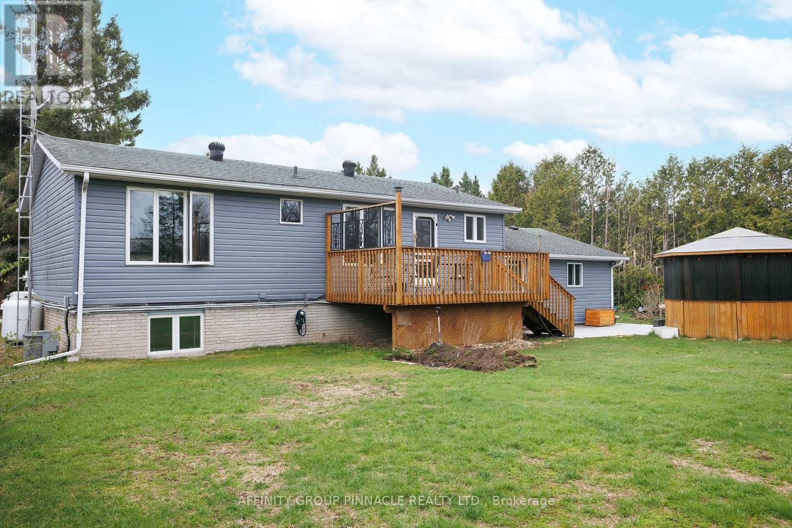 7 HAWK STREET - 29