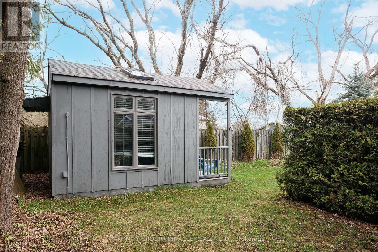 7 HAWK STREET - 34