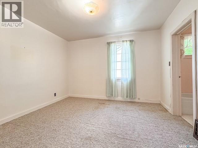 221 4th AVENUE NE — photo 8
