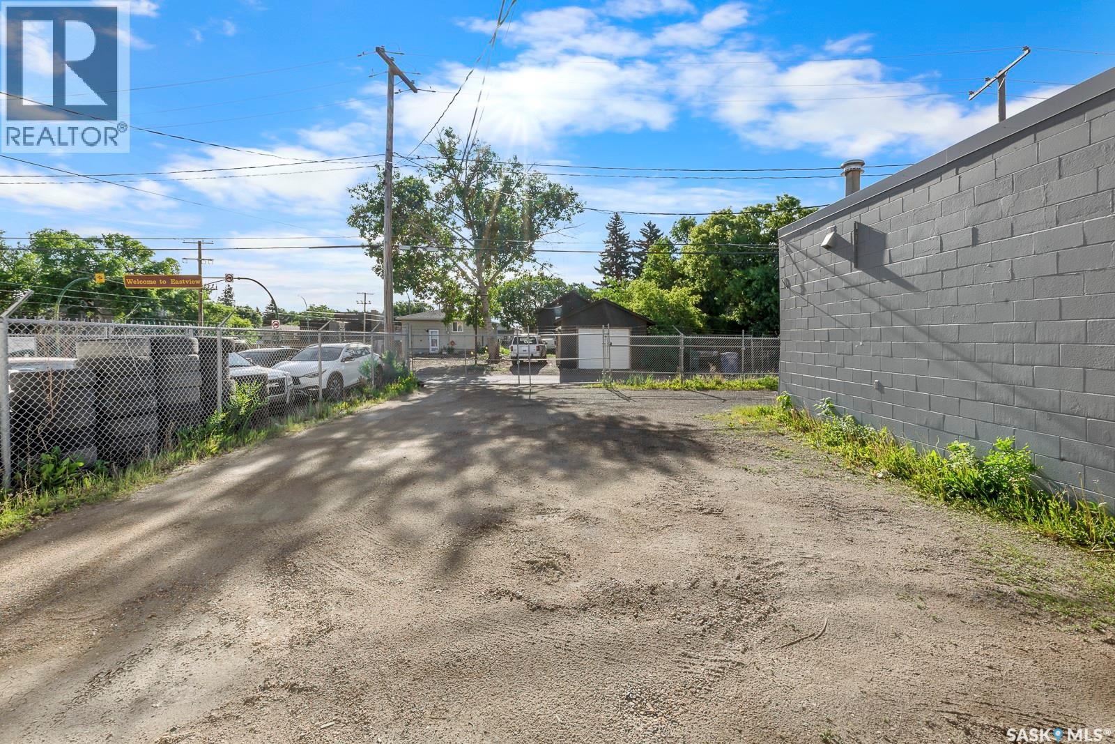 1015 WINNIPEG STREET — photo 10