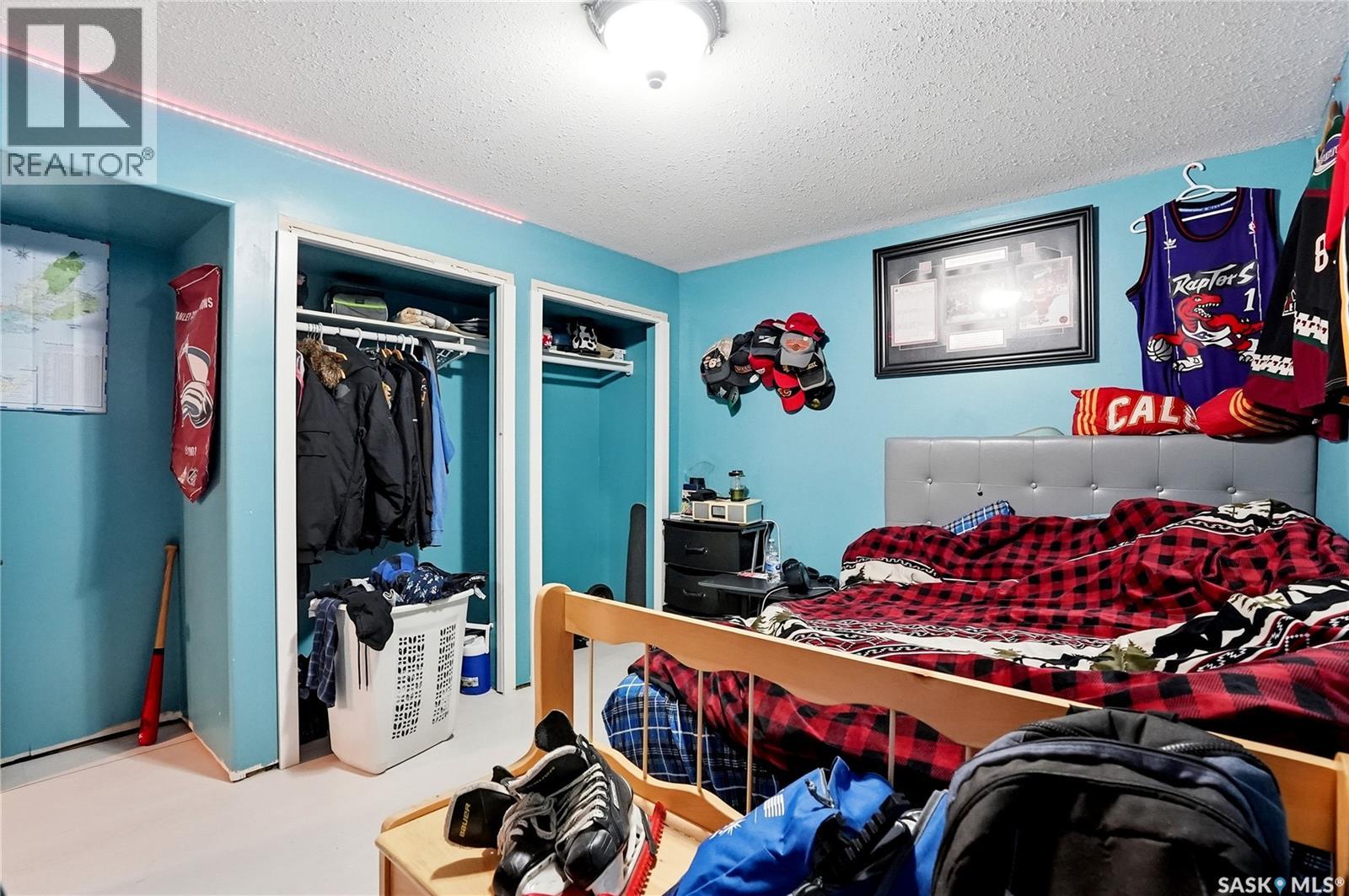 84 Byers CRESCENT — photo 40