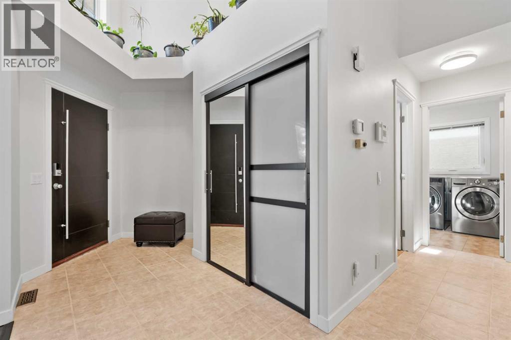 28 Mt Norquay Gate SE - photo 3
