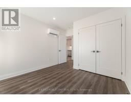 G-suite - 16 Little Boulevard, Toronto, ON M6E4N2 Photo 18