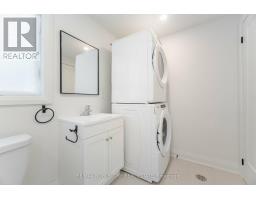 G-suite - 16 Little Boulevard, Toronto, ON M6E4N2 Photo 21