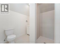 G-suite - 16 Little Boulevard, Toronto, ON M6E4N2 Photo 30
