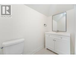 G-suite - 16 Little Boulevard, Toronto, ON M6E4N2 Photo 31