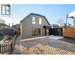 G-suite - 16 Little Boulevard, Toronto, ON M6E4N2 Photo 32
