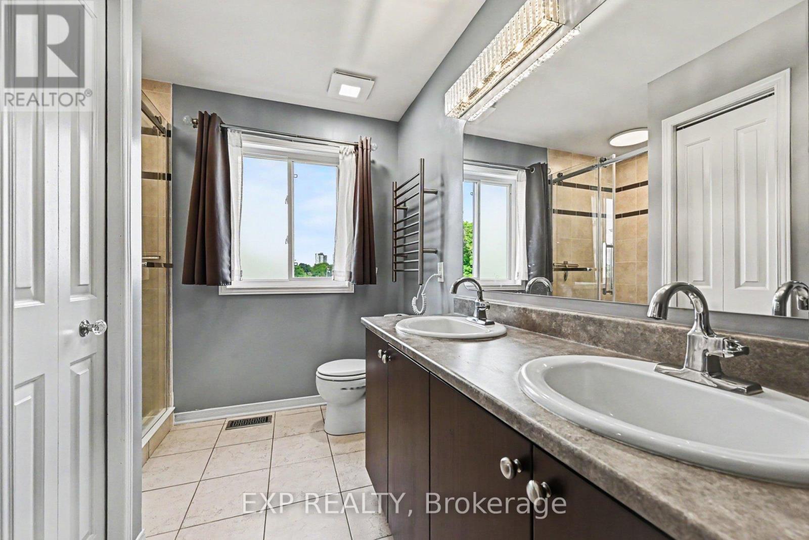 3 Bed, 4 Bath House for Sale in Ottawa – 930 TOROVIN PRIVATE, Ottawa – MLS# X13451144 - Image 14