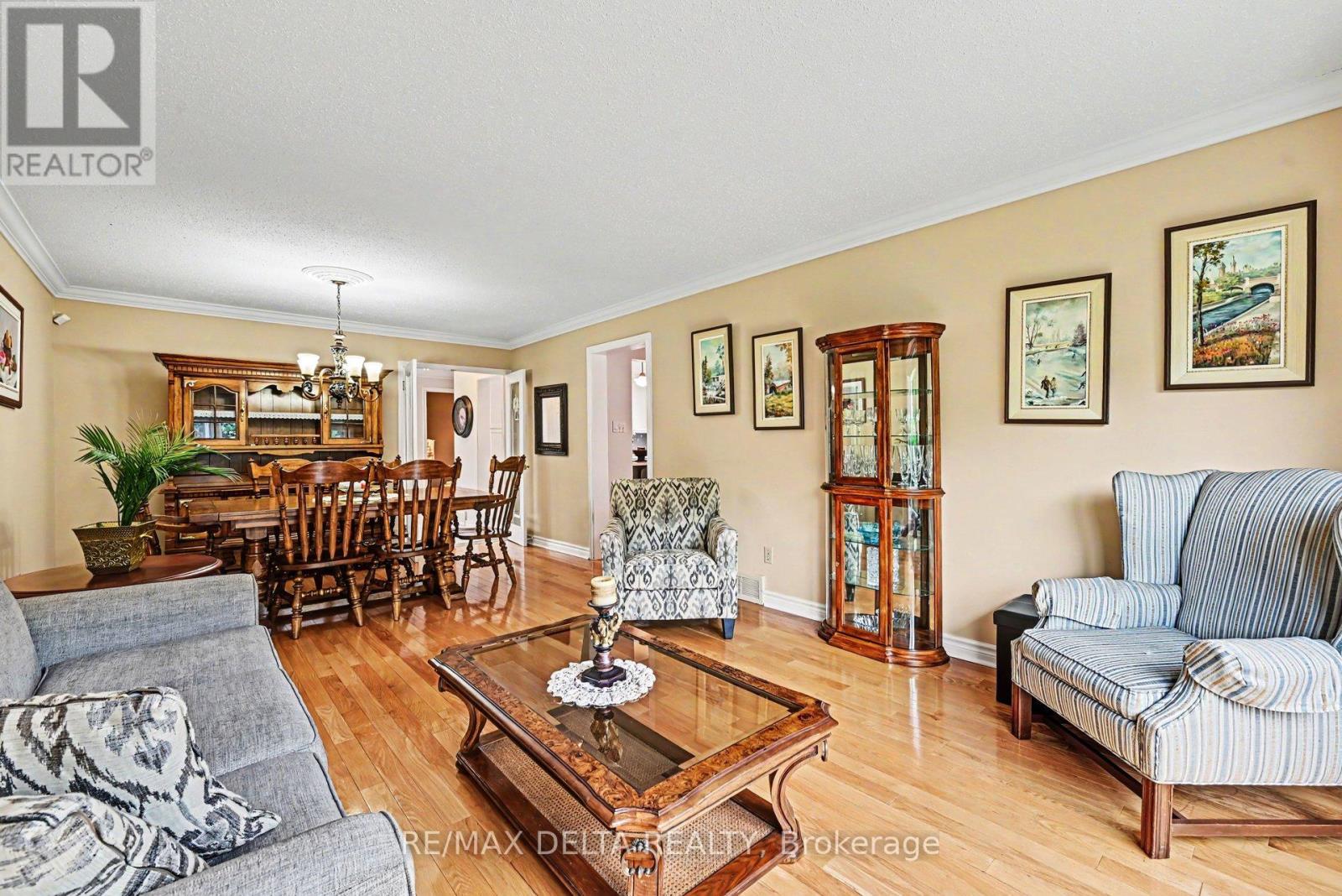 4 Bed, 3 Bath House for Sale in Ottawa – 1462 LAURIN CRESCENT, Ottawa – MLS# X13451194 - Image 14