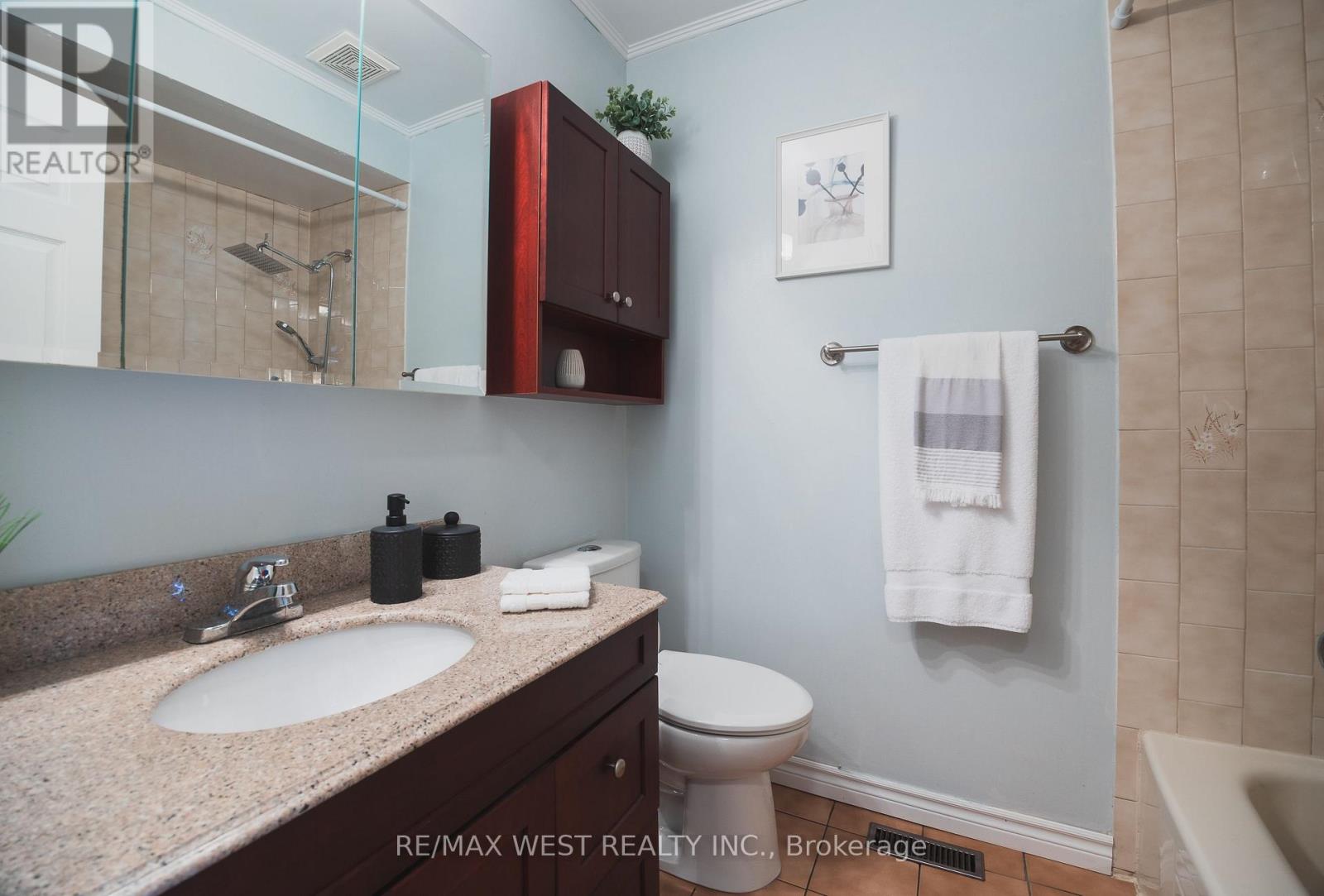 14 SOUCH COURT - 28