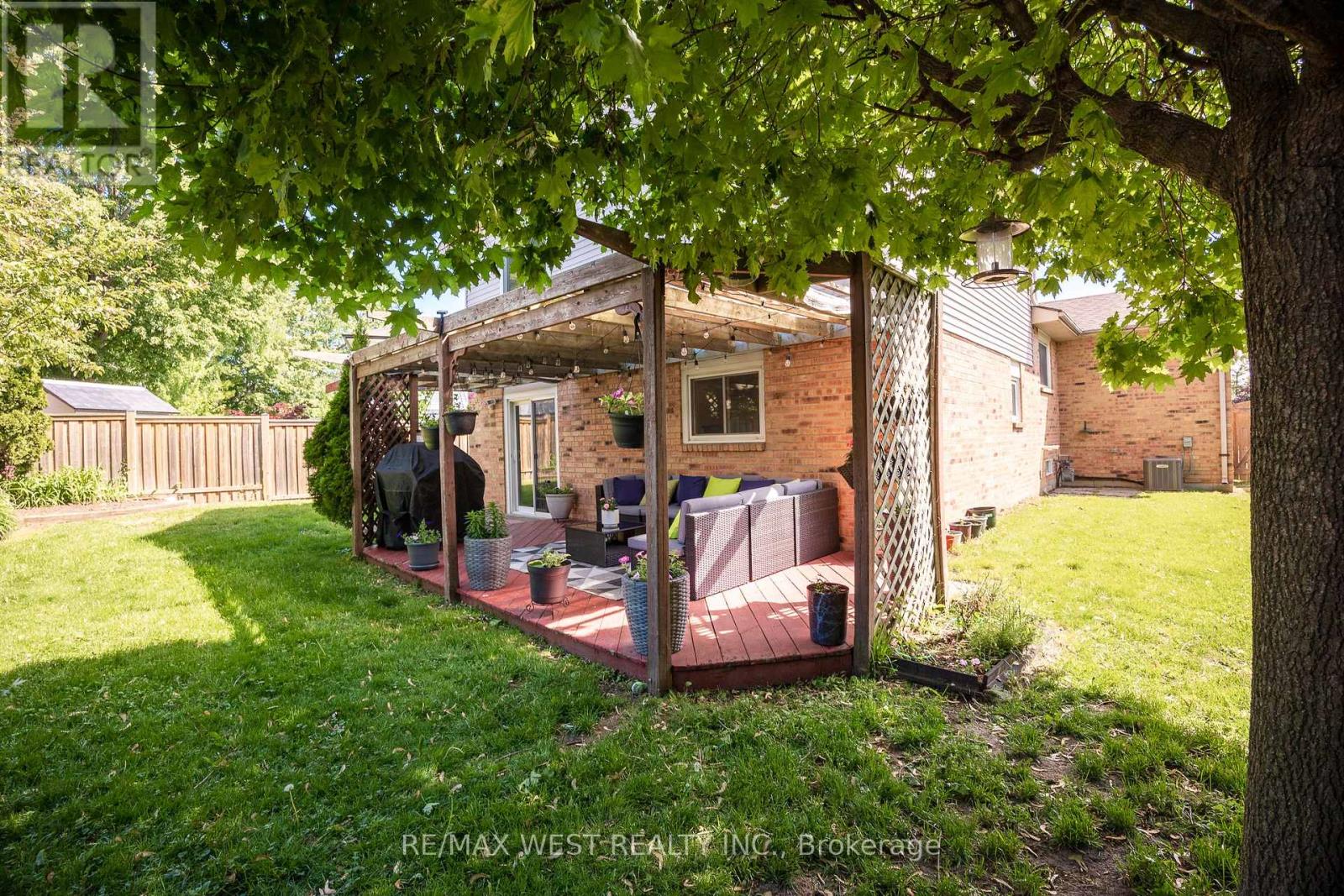 14 SOUCH COURT - 38