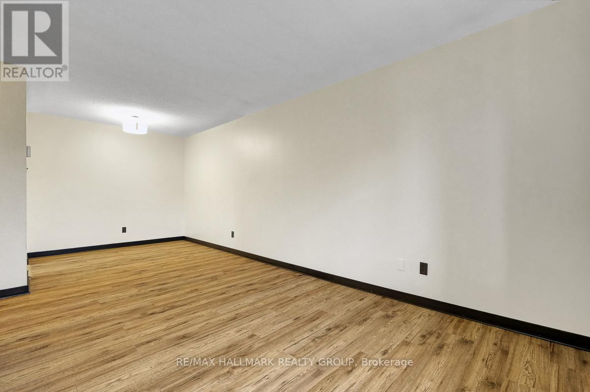 #401C 2041 ARROWSMITH DRIVE - 8
