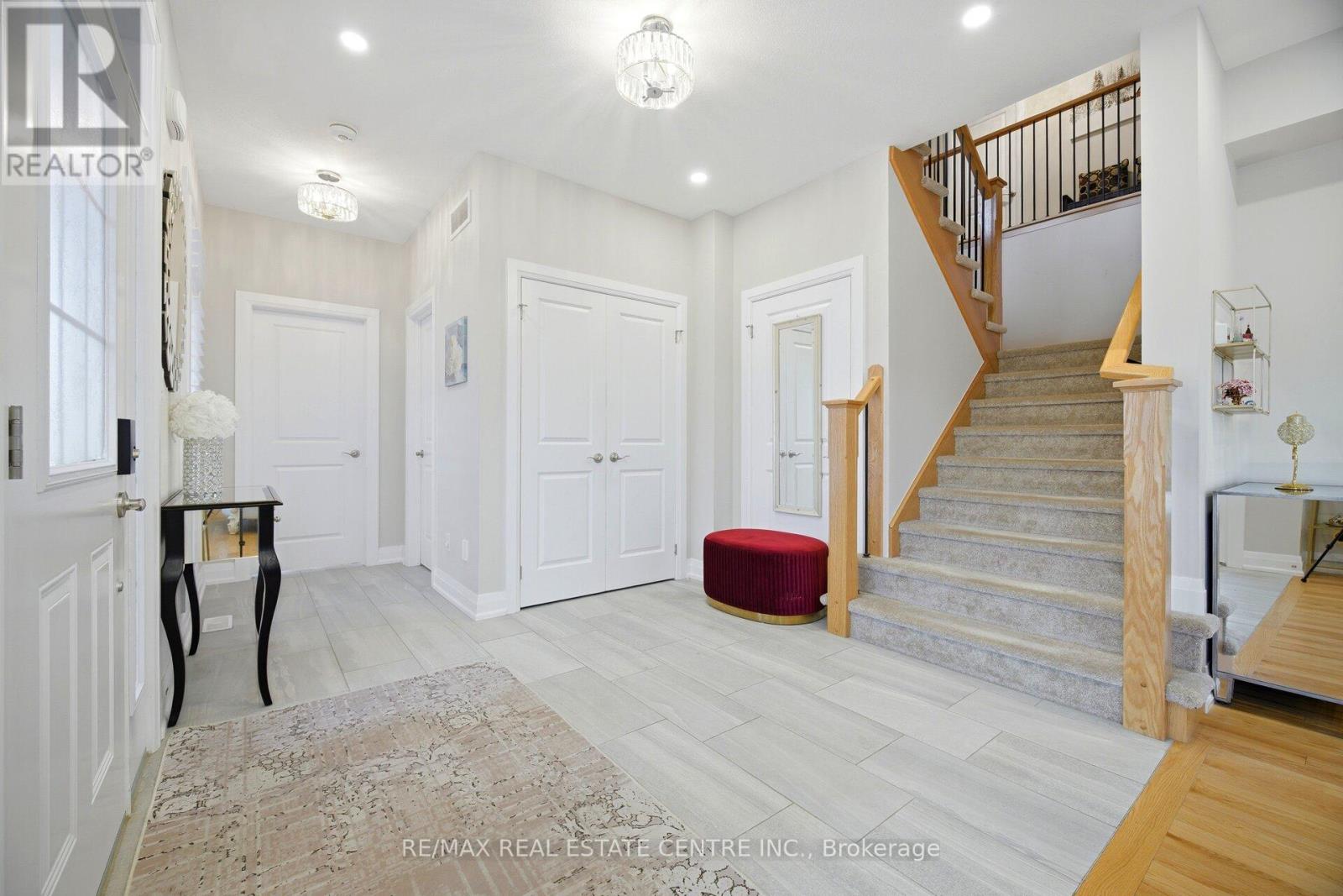 127 MONARCH WOODS DRIVE - 18