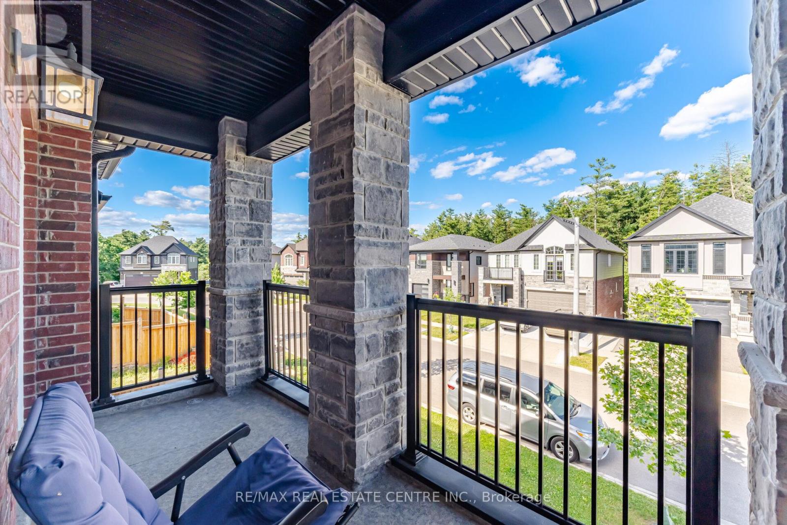 127 MONARCH WOODS DRIVE - 27