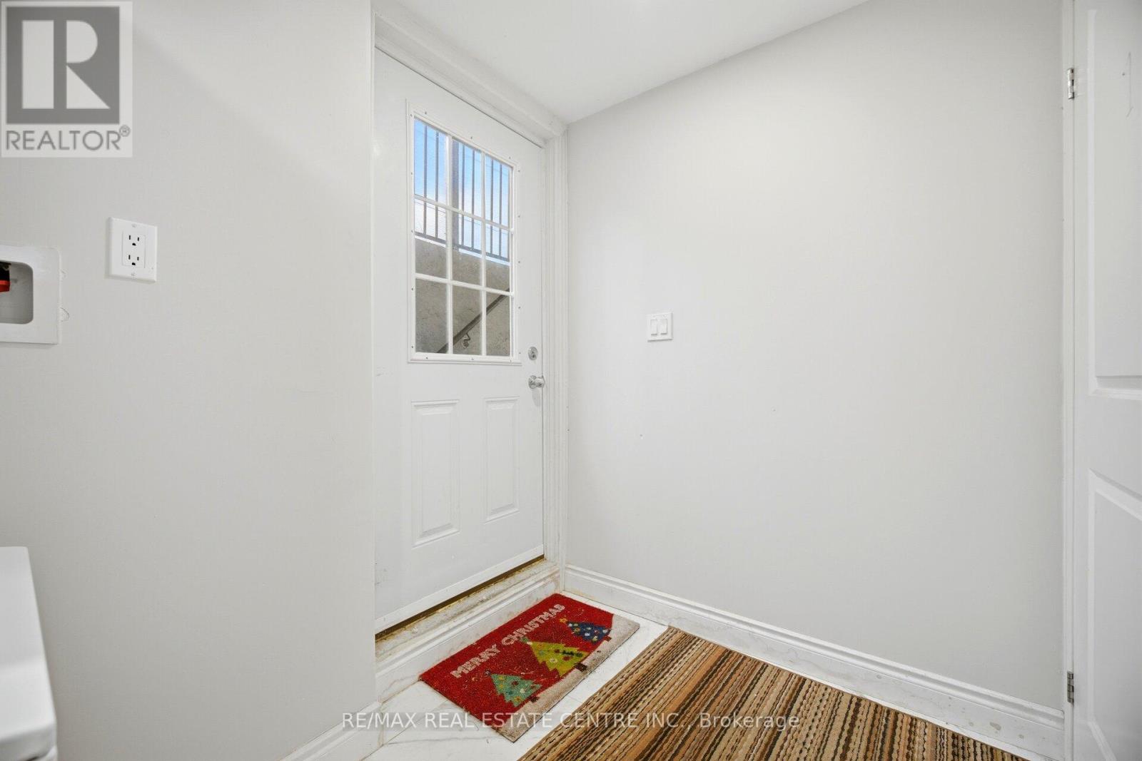 127 MONARCH WOODS DRIVE - 37