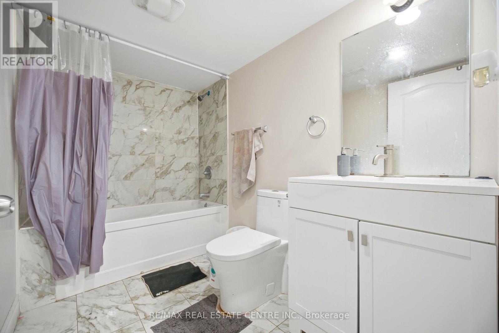 127 MONARCH WOODS DRIVE - 42