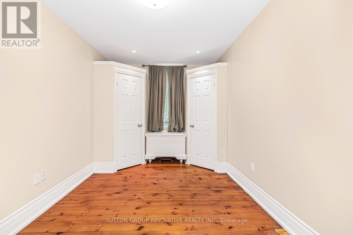 18 PEARL STREET S - 16