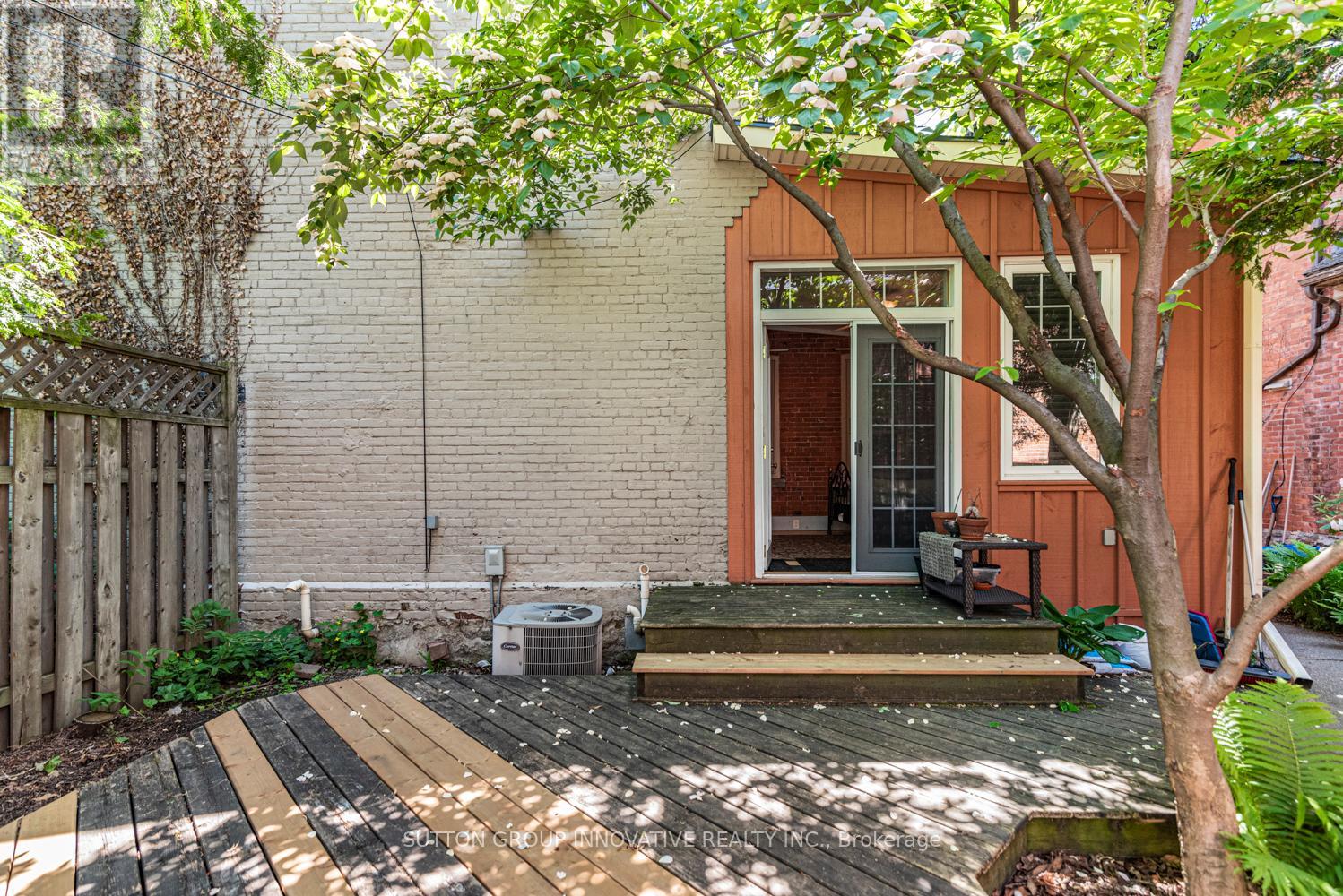 18 PEARL STREET S - 26