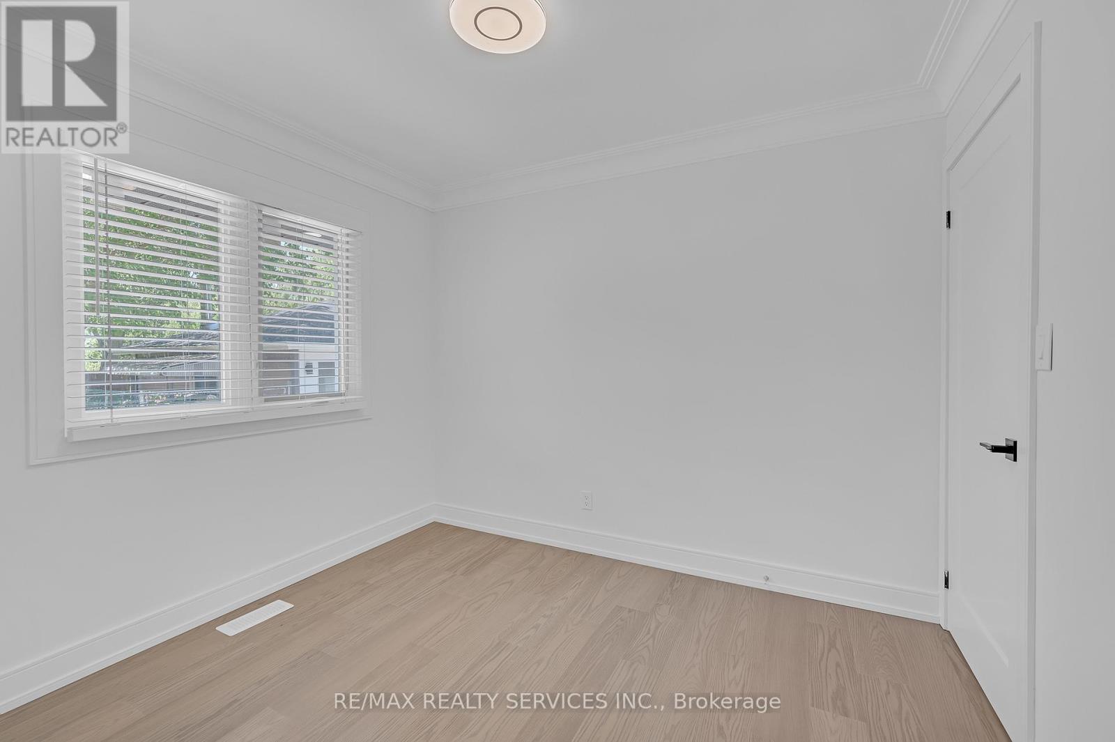 326 MOUNTAIN ROAD - 17