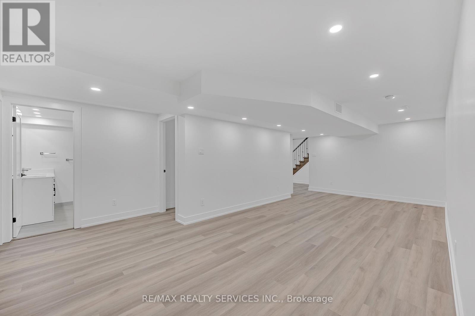326 MOUNTAIN ROAD - 23
