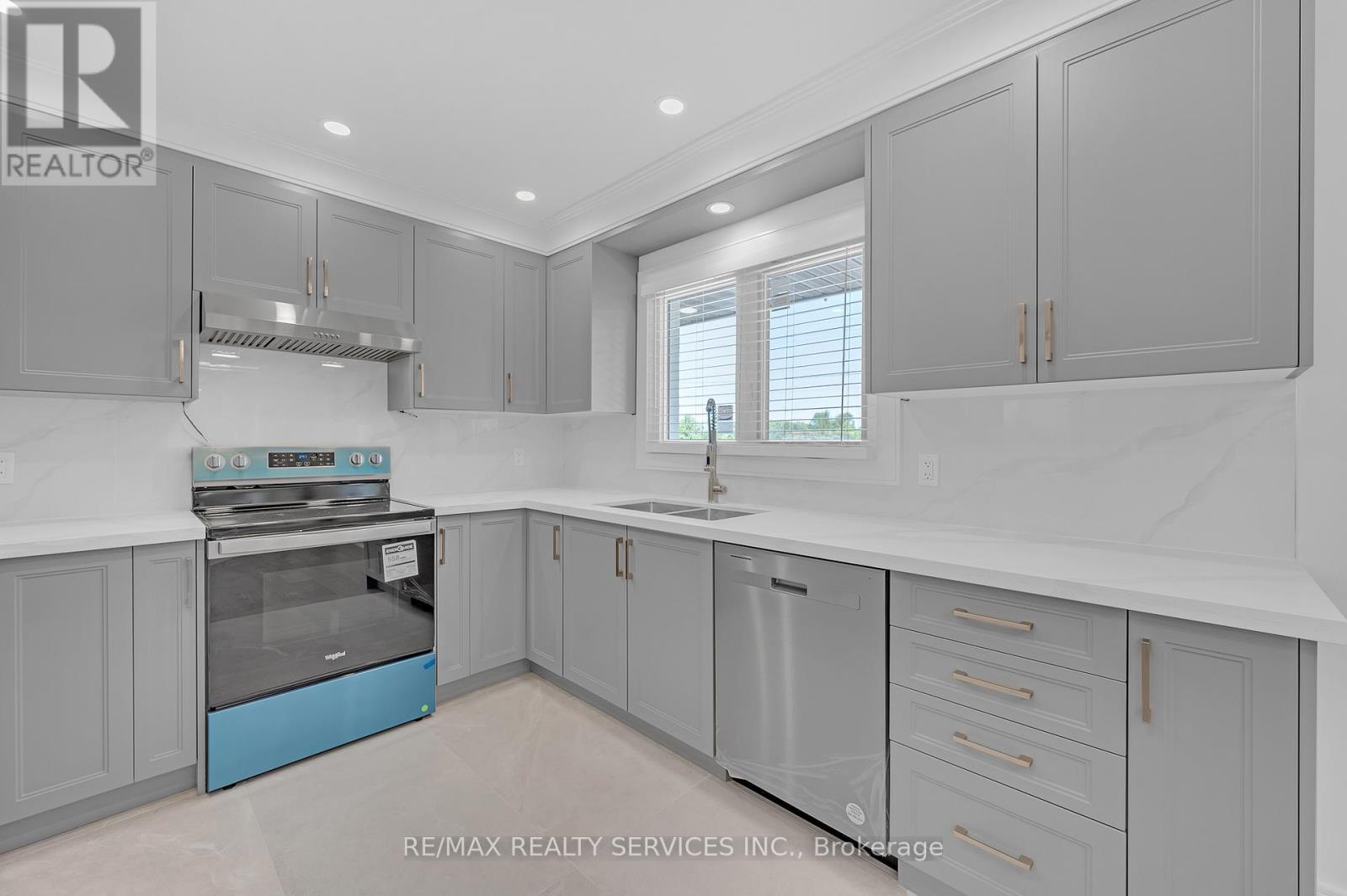 326 MOUNTAIN ROAD - 8