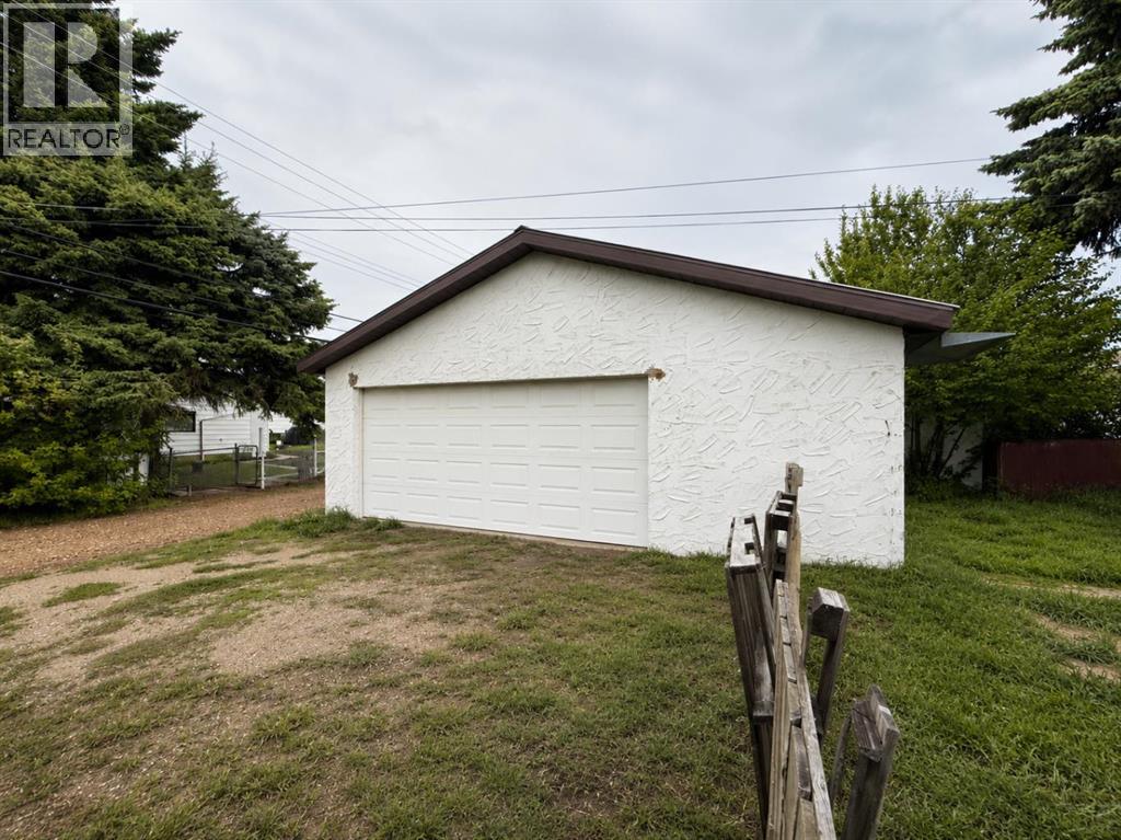 816 15 Street — photo 18